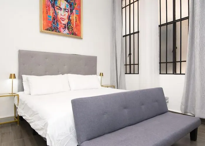 Elegant Historic 2br With Quiet Patio Walk To Zocalo México DF