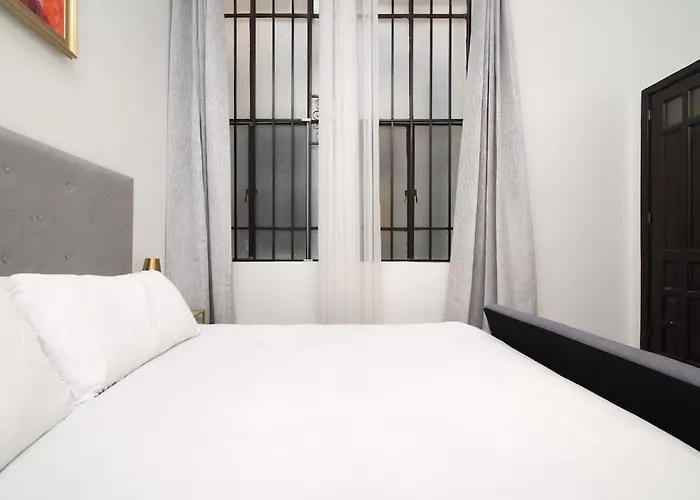 Elegant Historic 2br With Quiet Patio Walk To Zocalo *