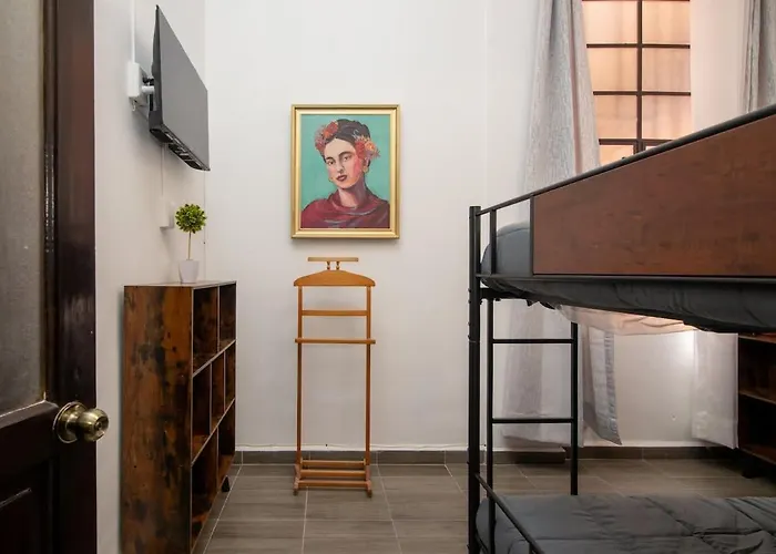 Elegant Historic 2br With Quiet Patio Walk To Zocalo Apartamento México DF