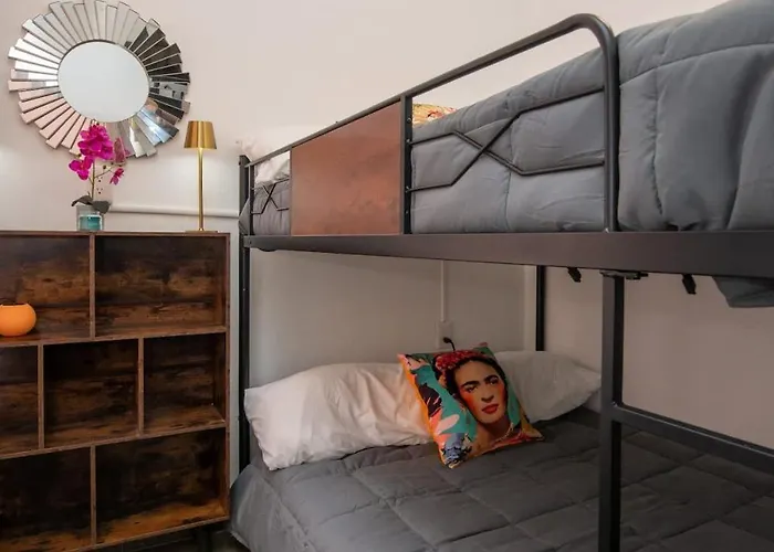 Elegant Historic 2br With Quiet Patio Walk To Zocalo México DF