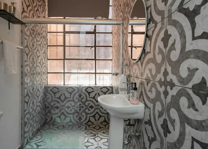 Apartamento Elegant Historic 2br With Quiet Patio Walk To Zocalo