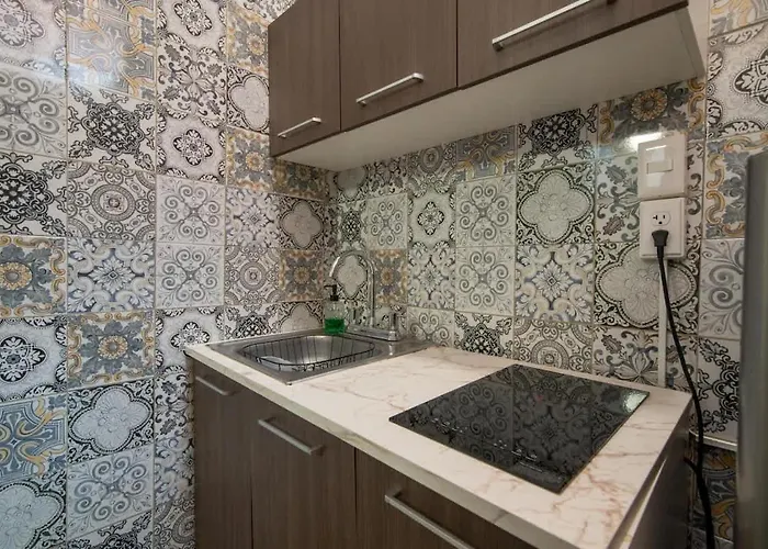 Elegant Historic 2br With Quiet Patio Walk To Zocalo