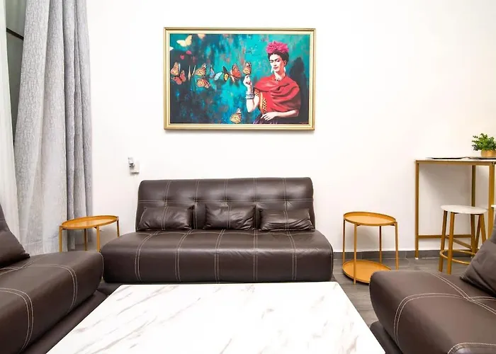 Elegant Historic 2br With Quiet Patio Walk To Zocalo Apartamento México DF