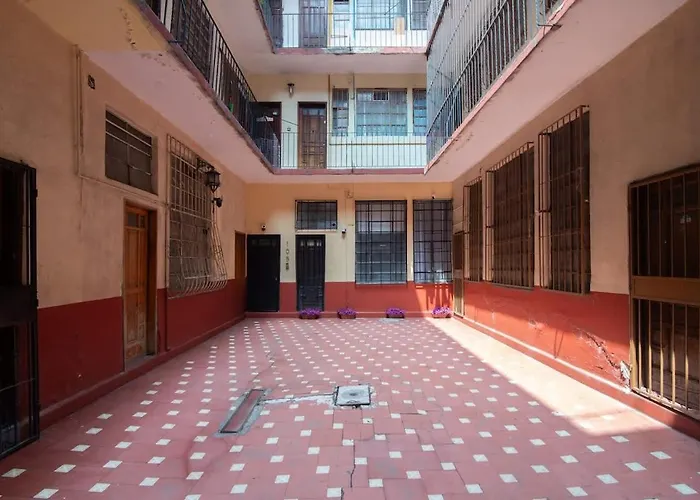 Elegant Historic 2br With Quiet Patio Walk To Zocalo * México DF