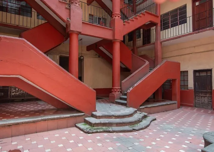 Elegant Historic 2br With Quiet Patio Walk To Zocalo * México DF