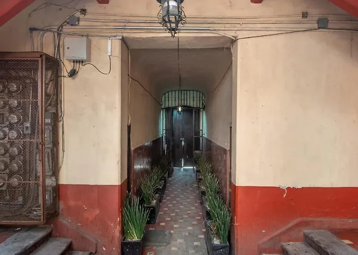 Elegant Historic 2br With Quiet Patio Walk To Zocalo Apartamento